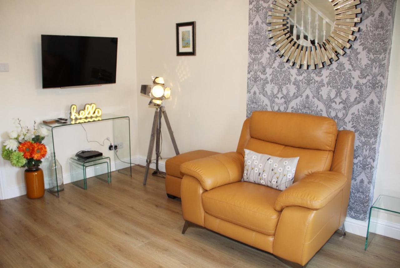 City Centre Town House With Riverside Views And Free Parking 1Bak York Dış mekan fotoğraf